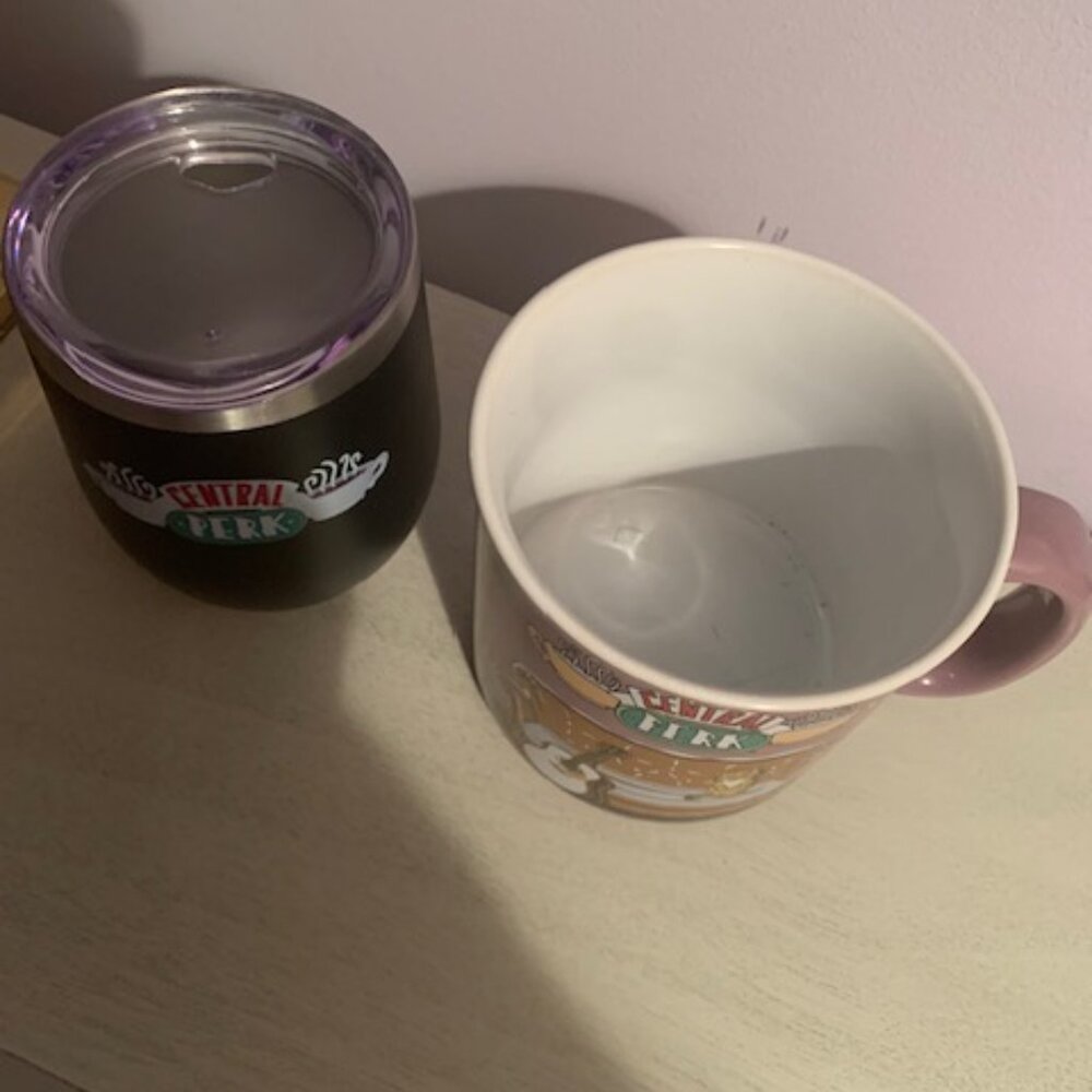Central Perk/Friends Merch/Drinkware! - Picture 4 of 5